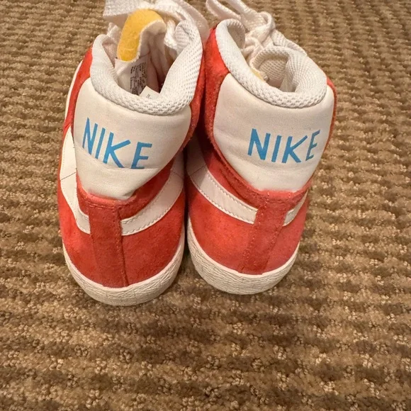 Nike Women's Trail Blazers High-Top Sneakers - Size 7.5 - Picture 3 of 10